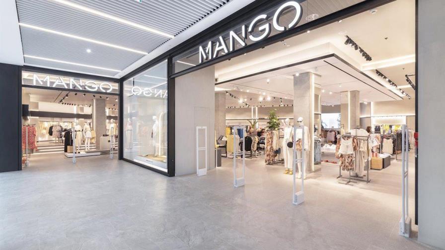 Marcas apuestan por retrasar las rebajas este verano por el gran stock