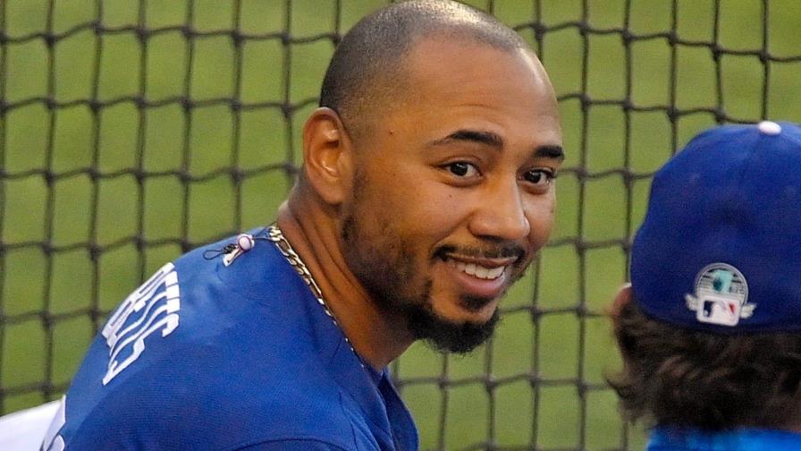 Mookie Betts, Dodgers negocian extensión
