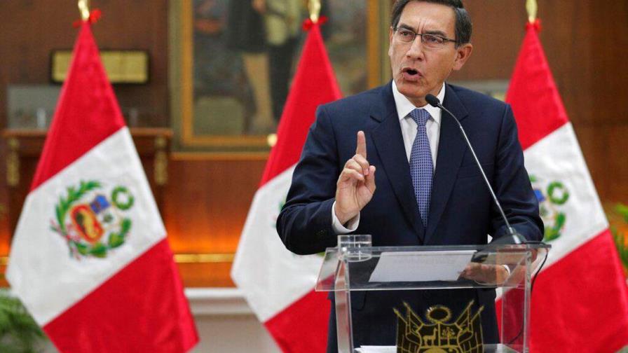 Congreso de Perú someterá a Vizcarra a un nuevo juicio de destitución