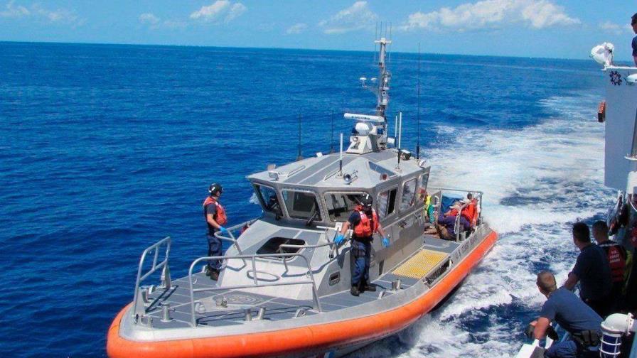 Concluye búsqueda de desaparecidos tras zozobrar barco cerca de Puerto Rico Concluye búsqueda de desaparecidos tras zozobrar barco cerca de Puerto Rico