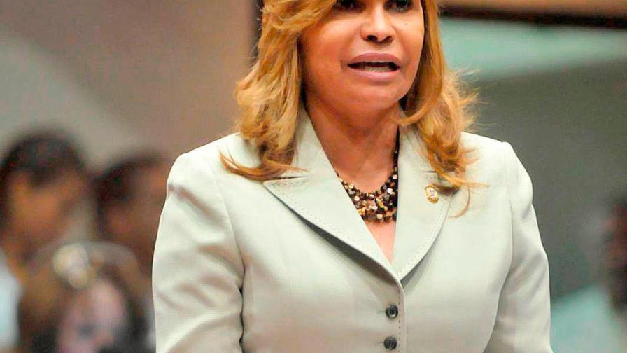 Sonia Mateo: Yeni Berenice Reynoso montó un “show” Sonia Mateo: Yeni Berenice Reynoso montó un “show”