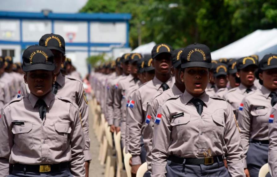 Poder Ejecutivo asciende a 6,740 miembros de la Policía Nacional