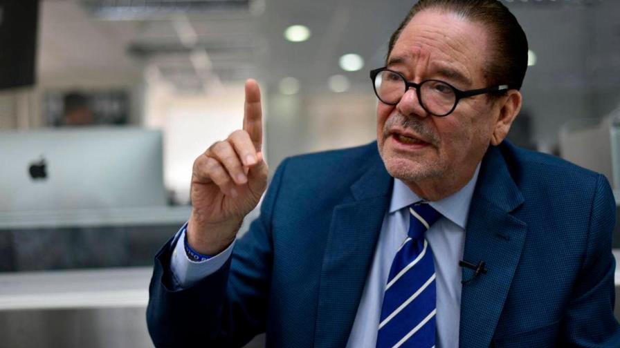 Uno o dos tragos de alcohol con metanol pueden resultar letales, advierte gastroenterólogo Rafael Gautreau