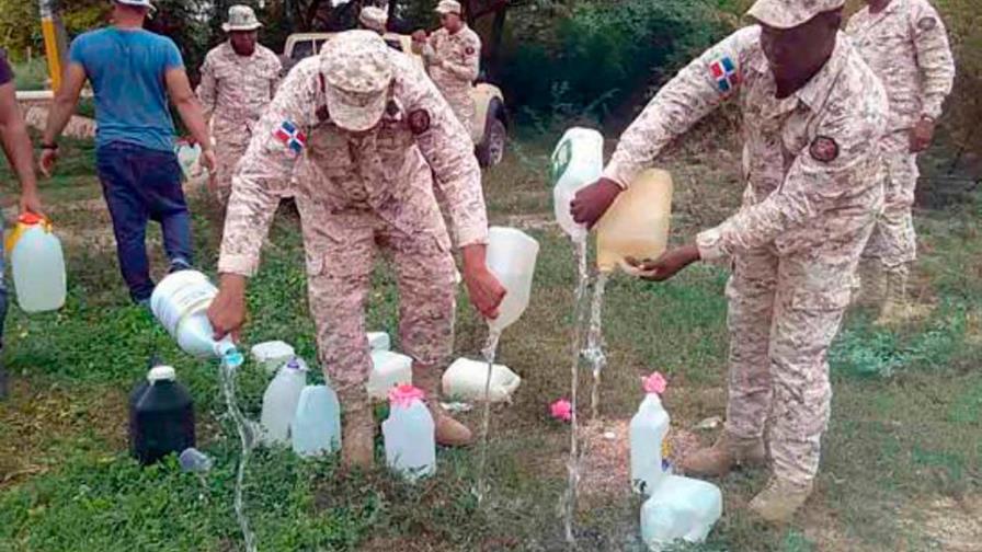 Ministerio Público SPM arresta seis hombres vinculados al comercio ilícito de bebidas alcohólicas 