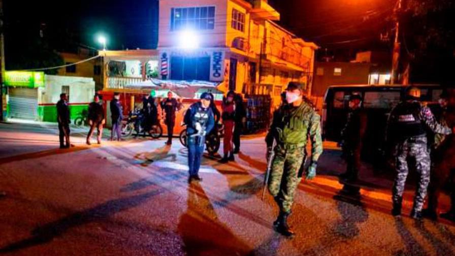 Policía detuvo 477 personas y cerró 20 negocios por violar toque de queda