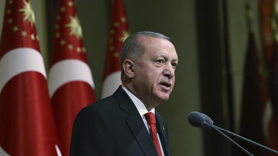 Turquía busca mayor control sobre redes sociales