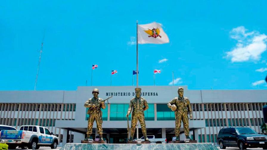 Defensa: no se reducirán compensaciones a militares seguridad en el Estado Defensa: no se reducirán compensaciones a militares seguridad en el Estado
