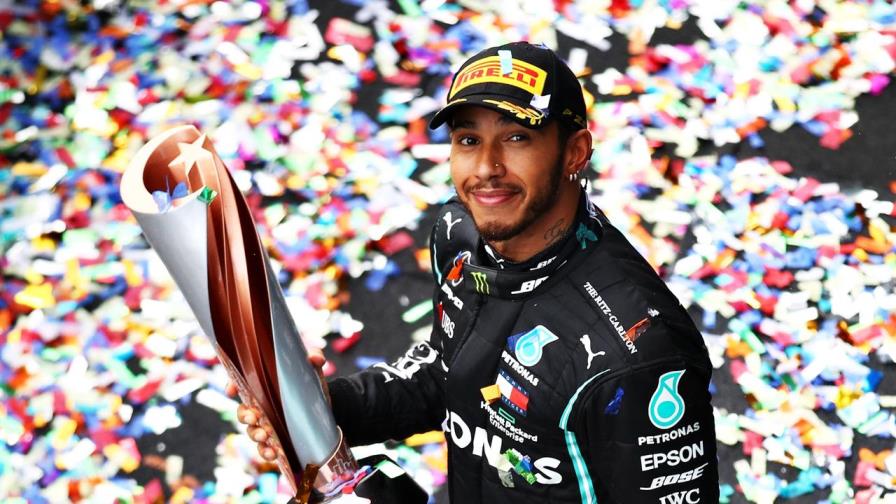 Hamilton niega que ganar títulos sea factor decisivo para seguir
