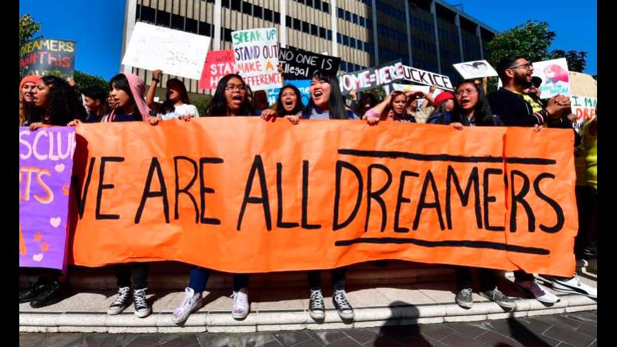 Demócratas de Estados Unidos proponen regularizar a ocho millones de indocumentados Demócratas de Estados Unidos proponen regularizar a ocho millones de indocumentados