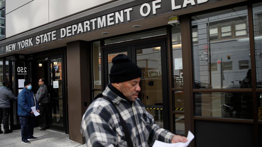 Empleadores en Estados Unidos recortan 701,000 empleos