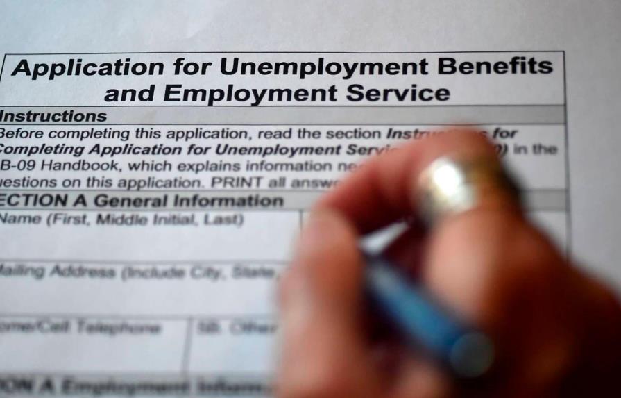 Bajan a 411.000 las solicitudes de subsidio por desempleo en EE.UU.