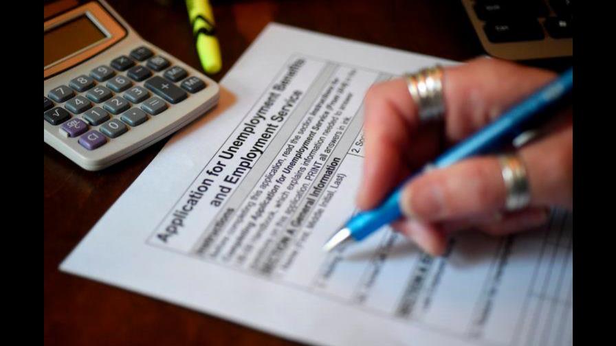 Bajan a 406,000 las solicitudes semanales del subsidio de desempleo en EE.UU. Bajan a 406,000 las solicitudes semanales del subsidio de desempleo en EE.UU.