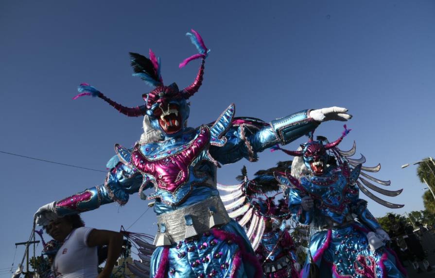 Inician preparativos para el Desfile Nacional del Carnaval Santo Domingo 2019
