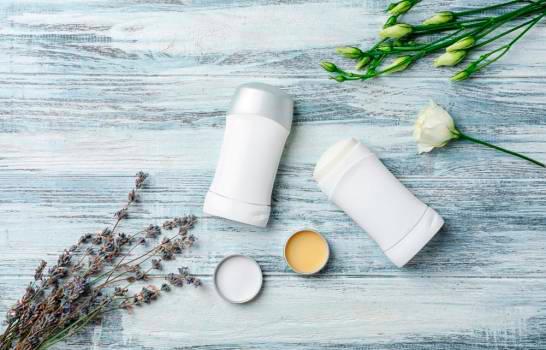Pros y contras del uso de desodorante en la piel