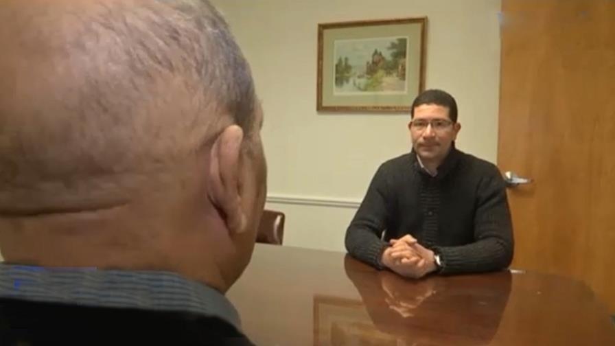 Después de 32 años en EEUU ponen en deportación dominicano por error en trámite de residencia Después de 32 años en EEUU ponen en deportación dominicano por error en trámite de residencia