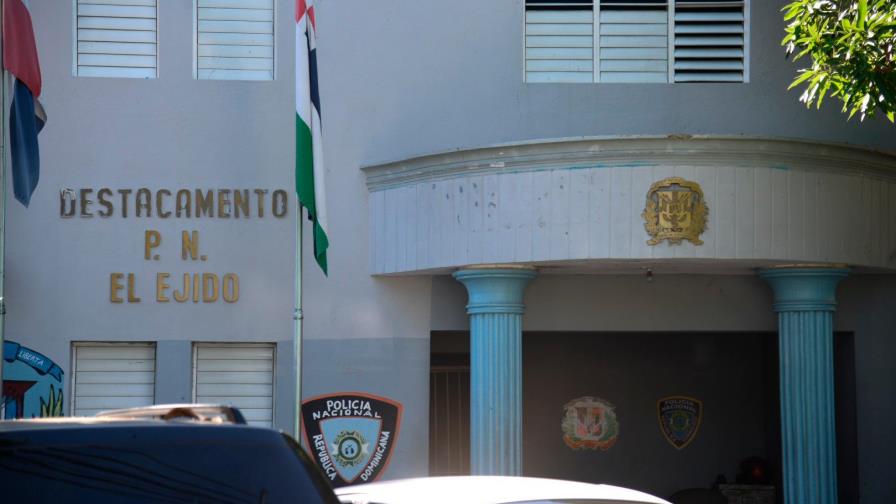 Hallan ahorcado a un preso en el cuartel policial de Santiago