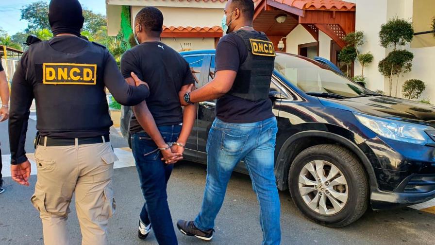 Apresan hombre vinculado a los 300 kilos de cocaína hallado en el  Puerto Caucedo
