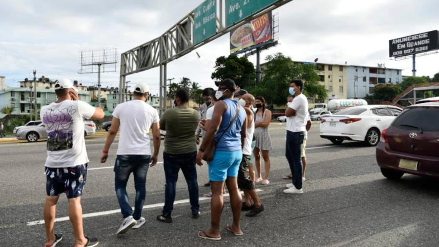 República Dominicana supera a China en casos acumulados de COVID-19
El país tiene más que todos los países del Caribe juntos con 99,333 República Dominicana supera a China en casos acumulados de COVID-19
El país tiene más que todos los países del Caribe juntos con 99,333