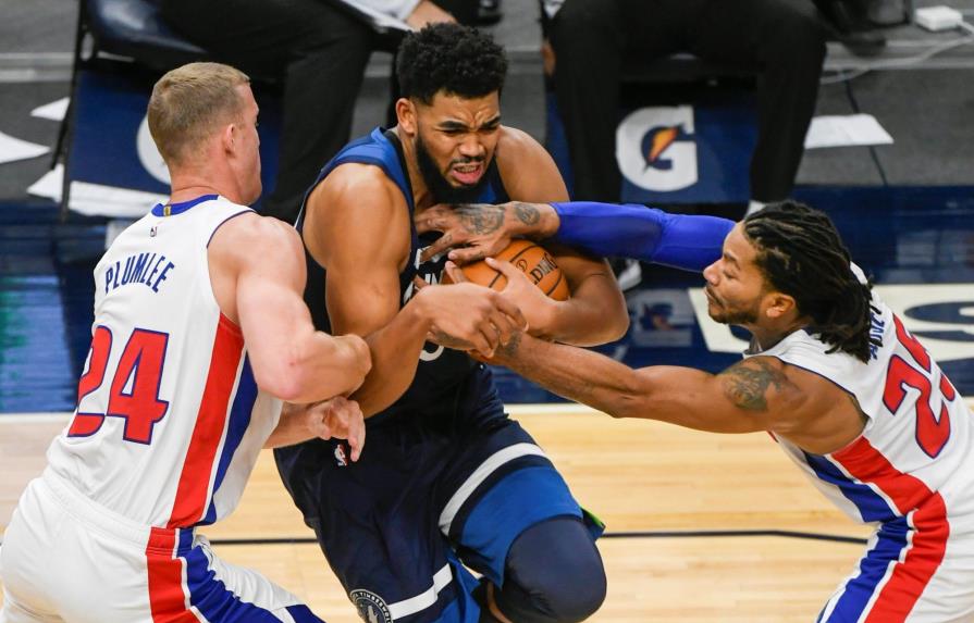 Beasley y Towns llevan a Wolves a remontada ante Pistons