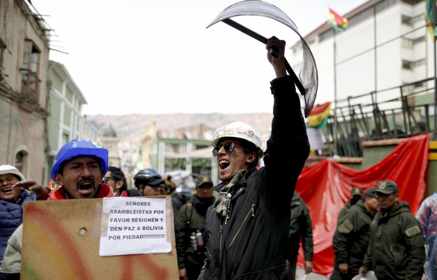 Latinoamérica dividida por crisis en Bolivia; OEA sesionará
