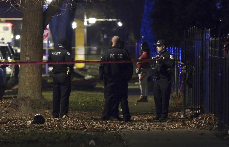 Un tiroteo durante una fiesta en Chicago deja 13 heridos 