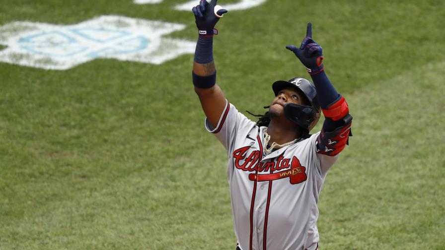 Bravos vencen a Filis con tablazo de Acuña en primer choque de doble cartelera