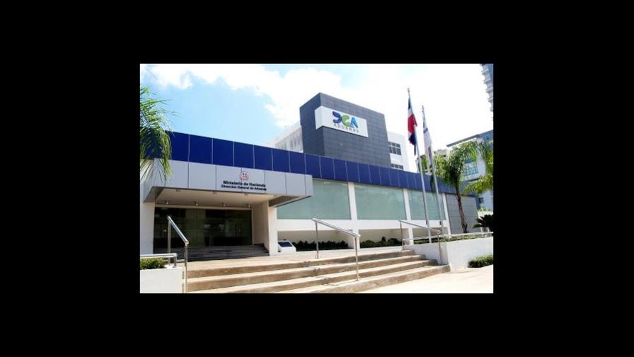 Las recaudaciones de las aduanas dominicanas caen un 39 % en abril