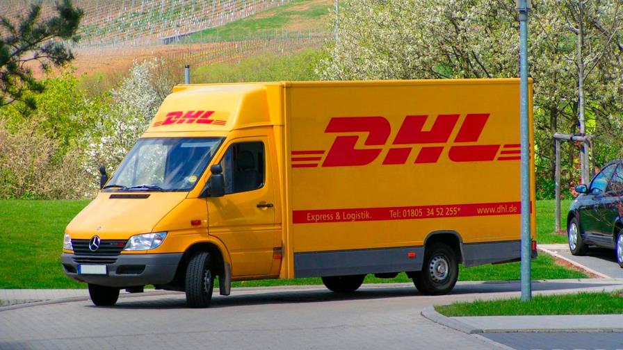 DHL restablece el envío de paquetería hacia Cuba con restricciones