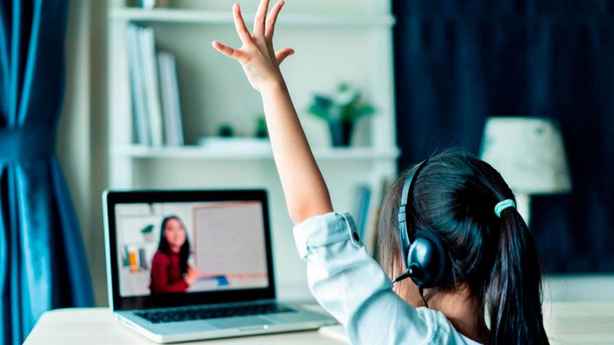 Falta de conectividad y de formación tecnológica, principales retos de la educación remota 
