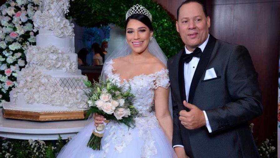 Video: Franklin Mirabal se quita el anillo de la unión matrimonial con Dianabell Gómez