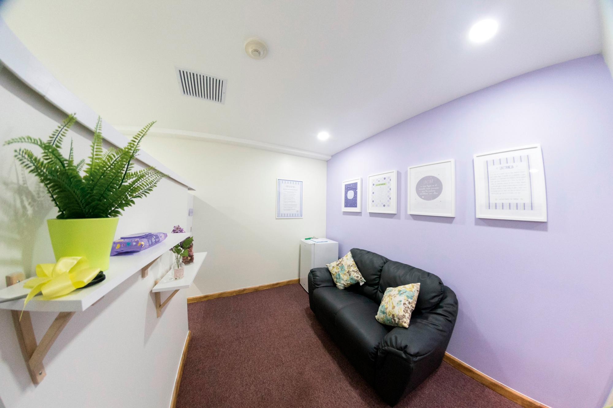  Sala de lactancia en el Grupo Diario Libre