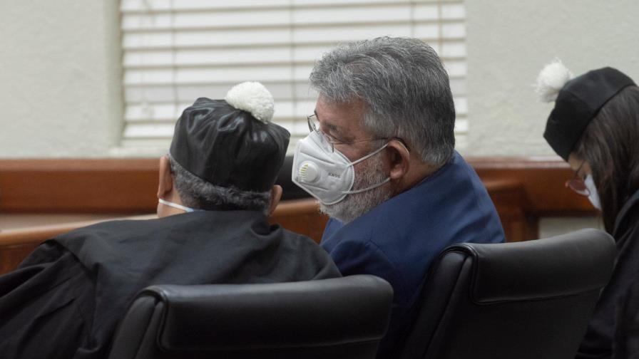 Ministerio Público: patrimonio Díaz Rúa “es inimaginable” a la luz del sueldo de funcionario  
Ministerio Público: patrimonio Díaz Rúa “es inimaginable” a  
la luz del sueldo de funcionario  