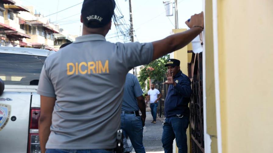 Levantan cuerpos de madre e hija halladas muertas en la urbanización Italia Levantan cuerpos de madre e hija halladas muertas en la urbanización Italia