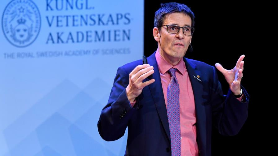 Nobel Didier Queloz: el ser humano no está hecho para vivir fuera de la Tierra