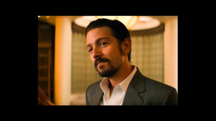 Diego Luna: Narcos no va de buenos o malos sino del sistema que lo permite