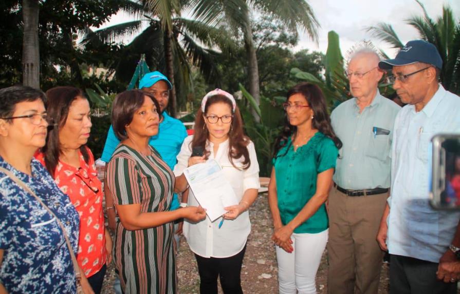 Alcaldía del Distrito entrega premios a ganadores concurso “Emprendiendo la Navidad”
