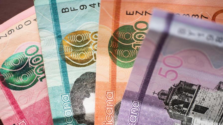 Ingreso trabajadores del Estado bajó 15% en 2019