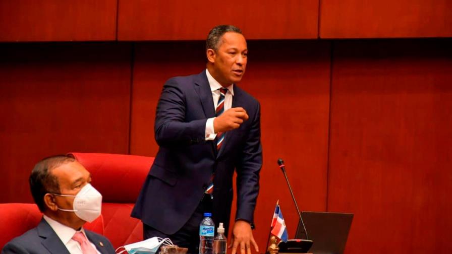 Dionis Sánchez desata avispero en el Senado al recordarle al PRM quién aprobó peaje sombra Dionis Sánchez desata avispero en el Senado al recordarle al PRM quién aprobó peaje sombra