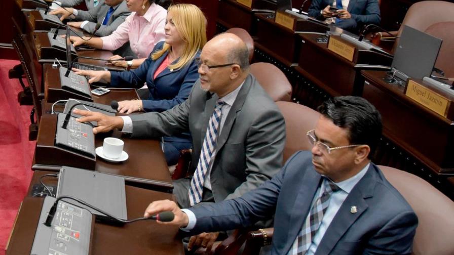 PLD y PRM ante posible encrucijada por cuota de género a nivel de diputados