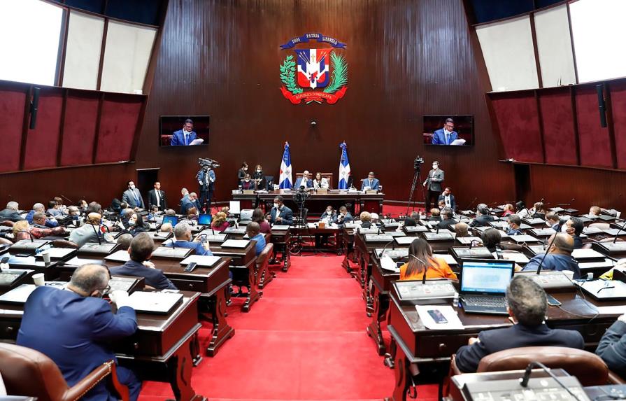 Los diputados aprueban resolución para declarar el país en estado de emergencia 