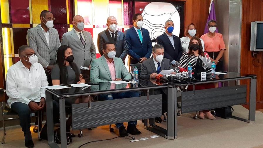Diputados del PLD afirman que denuncias contra el pasado gobierno son insostenibles 