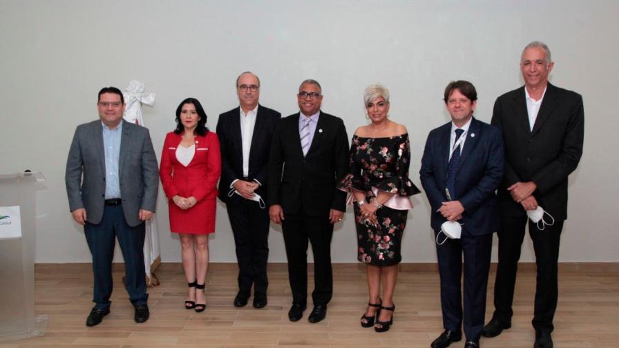 Empresarios de carga aérea y marítima eligen nueva directiva 