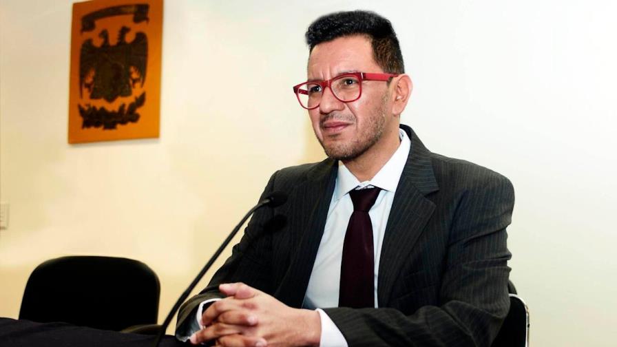 Piden renuncia de director que calificó el feminicidio como “un acto de amor” en México 