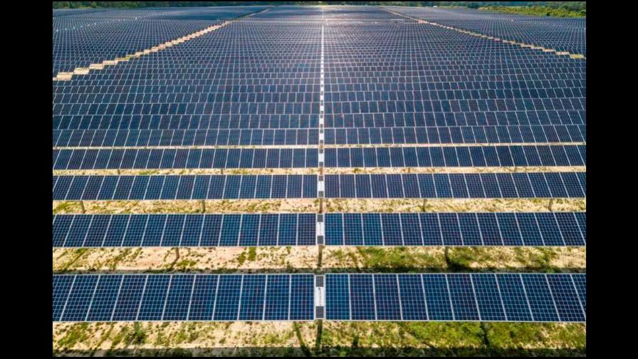 Inauguran el mayor parque solar de República Dominicana