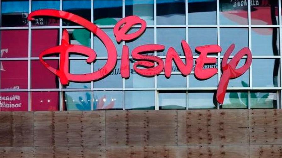 Disney+ anuncia una tercera serie derivada de The Mandalorian Disney+ anuncia una tercera serie derivada de The Mandalorian