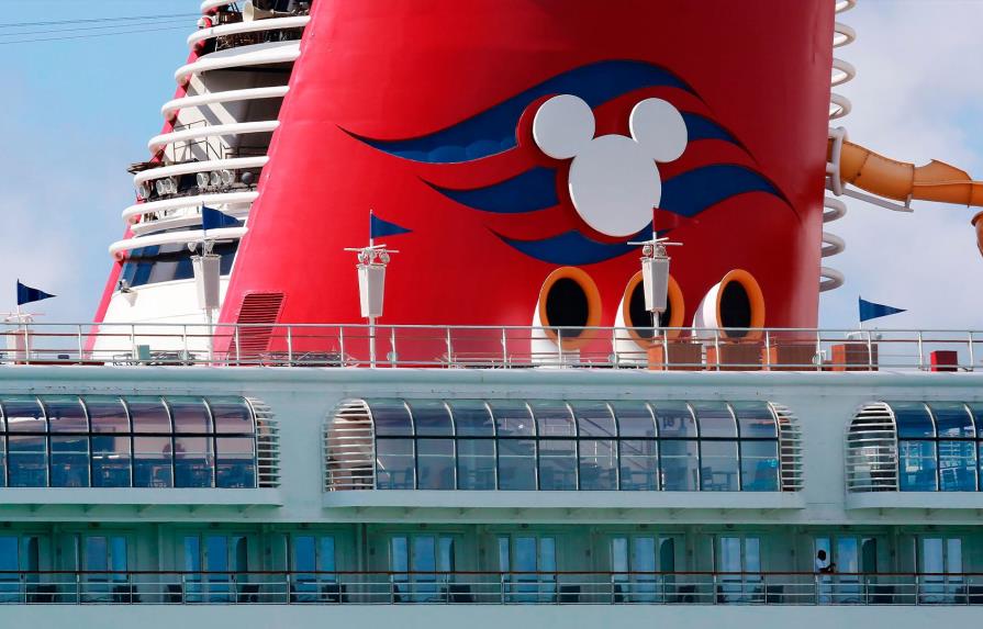 Disney requerirá vacuna a pasajeros de cruceros desde 5 años