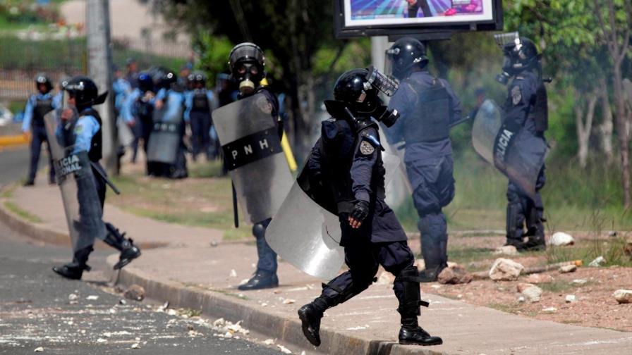 Tres estudiantes heridos en enfrentamiento con policías militares de Honduras