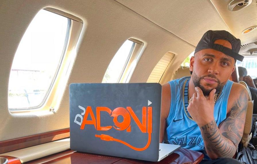 Video | DJ Adoni es firmado por compañía de Farruko, y así fue anunciado por el cantante