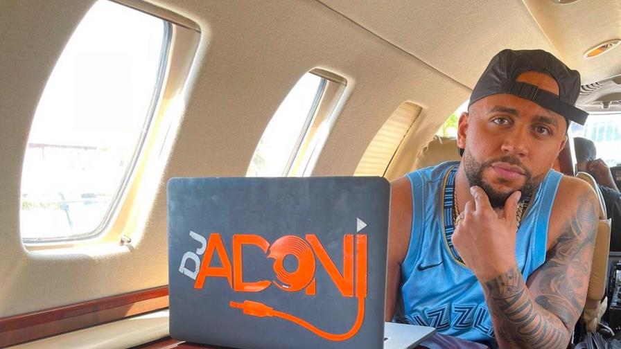 Video | DJ Adoni es firmado por compañía de Farruko, y así fue anunciado por el cantante Video | DJ Adoni es firmado por compañía de Farruko, y así fue anunciado por el cantante