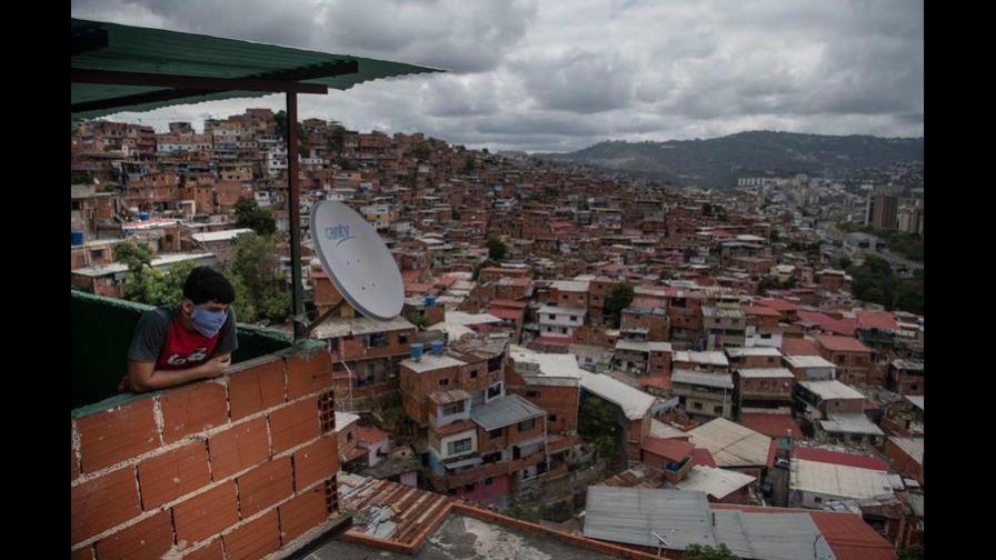 Venezuela: 4.000 años de trabajo para comprar una casa